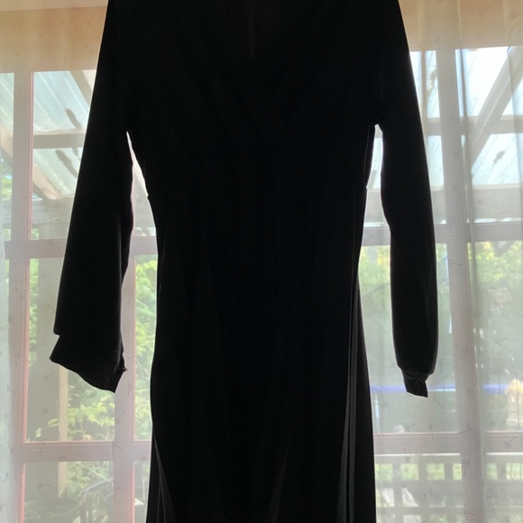 Black cocktail dress from Simons - Picture 2 of 4